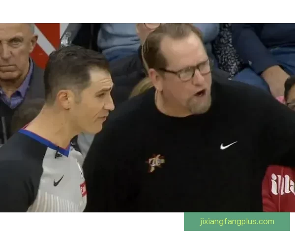 纳斯不满裁判判罚怒斥雷霆并非完美也会犯规