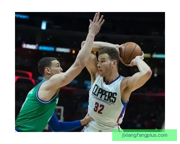 雷迪克爆料达拉斯影像团队误放里夫斯MRI位置引发关注