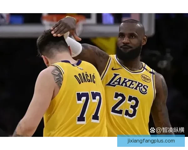 詹姆斯：东契奇关键时刻爆发 我虽疲惫依旧与队友一起拼搏取胜